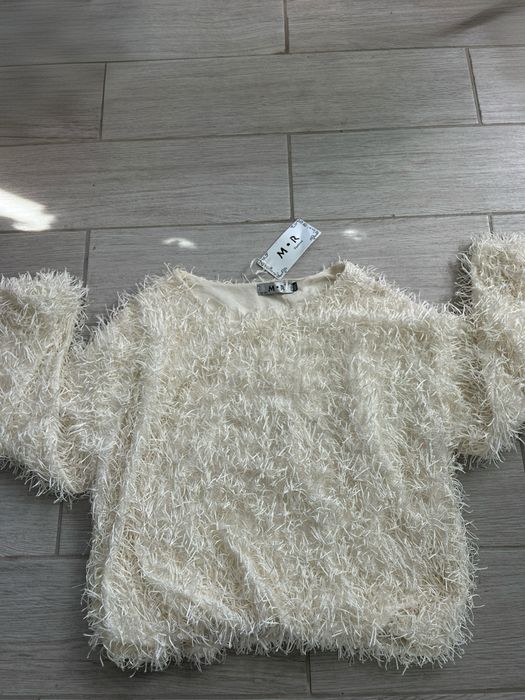 Блуза с реснички