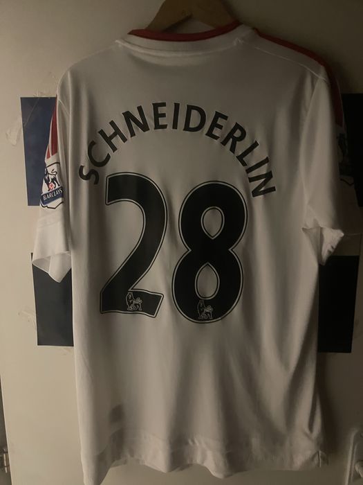 Футболни тениски