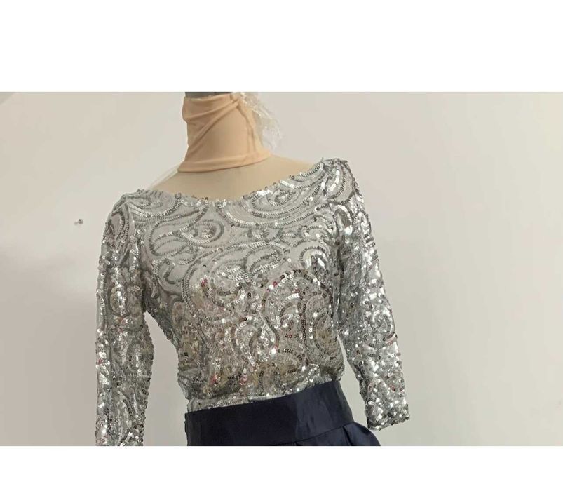 Vand ieftin top femei din paiete