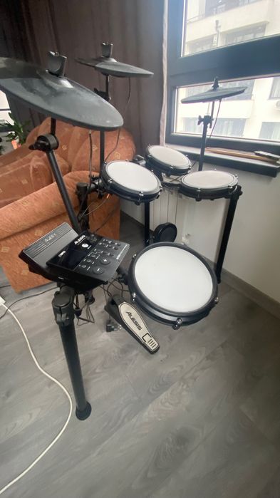 Барабани Alesis Nitro Max
