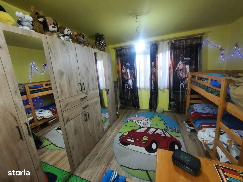 Vand casa cu etaj teren 6,8 Ari Micula jud Satu Mare