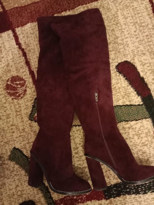 Продам женские ботфорты 36рр