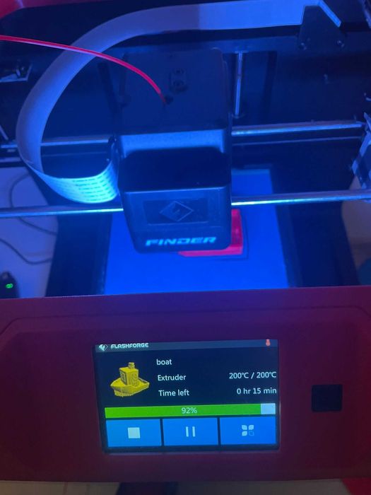 Imprimantă 3D FlashForge Finder – perfect funcțională