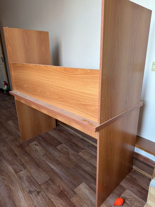 Стол письменный офисный