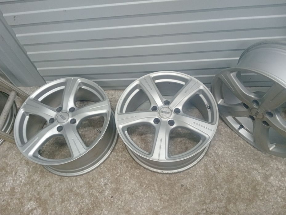Продам диски р18