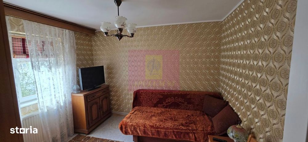 Apartament cu 2 camere de vânzare în Azuga – vedere spre munte