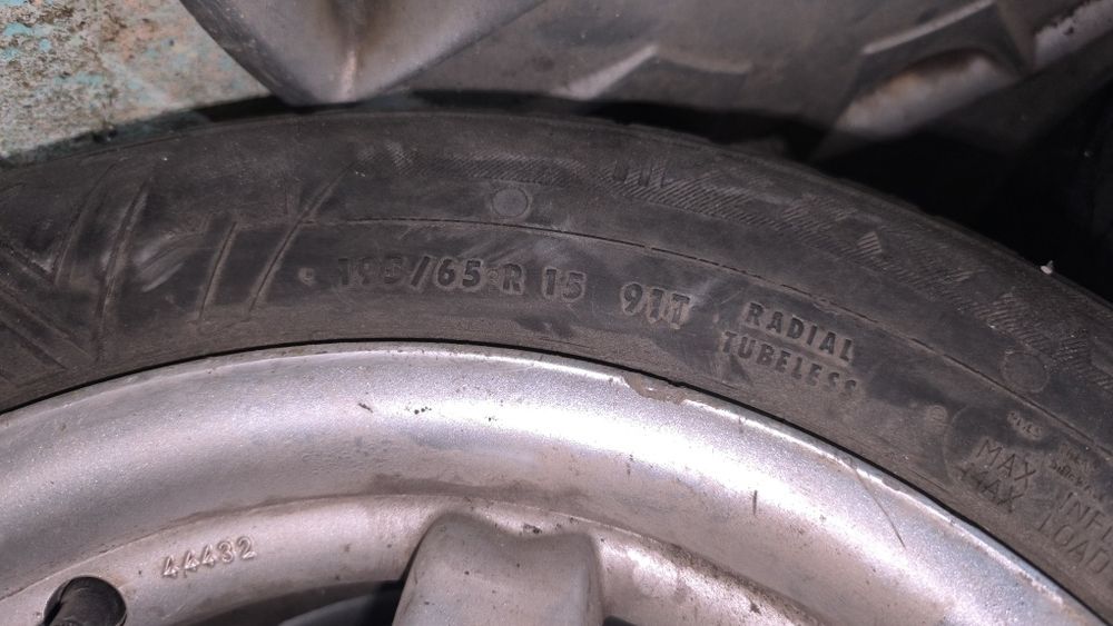 Гуми с джанти 195/65/15 за Рено