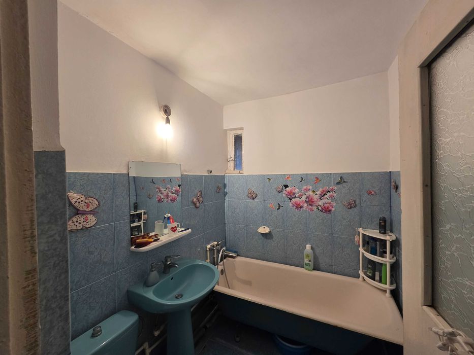 Apartament 4 camere in Draganesti Olt, 84mp, decomandat