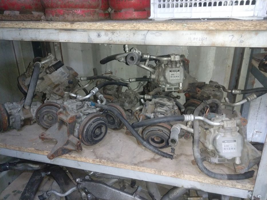 Продам компрессор кондиционера на Субару