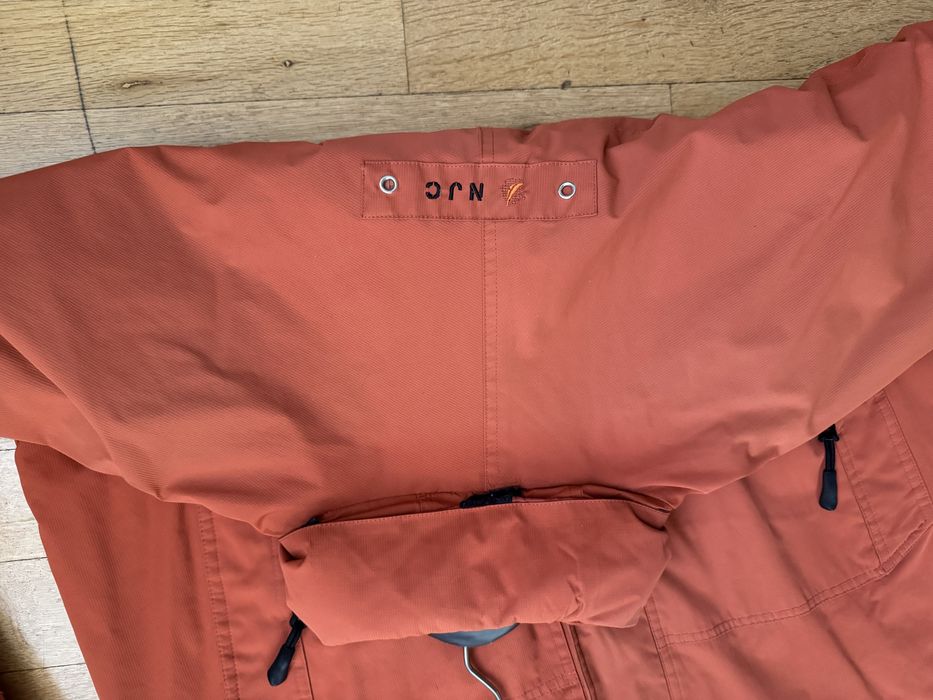 Мъжка ветровка с прибираща се качулка, непромокаемо, не запарва XL-XXL
