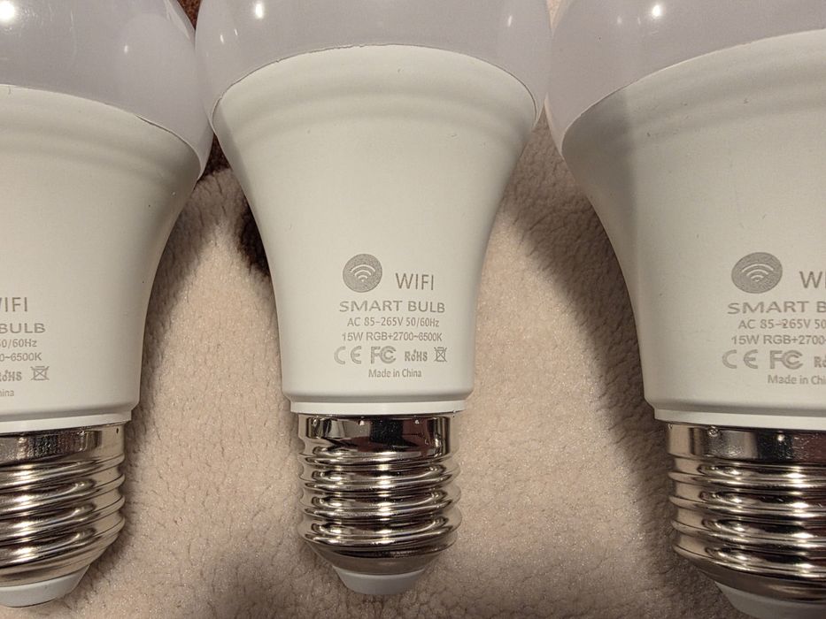 Becuri smart wifi rgb