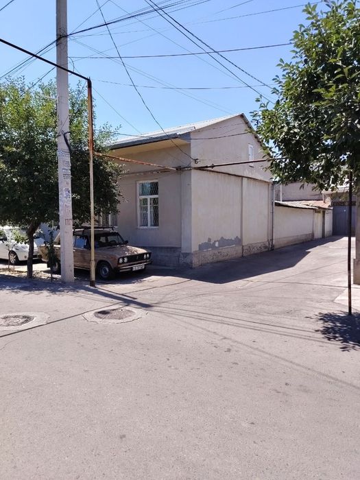 Yunus obod usta shirin batoniski 3.50 sotih yer uchastka  sotiladi