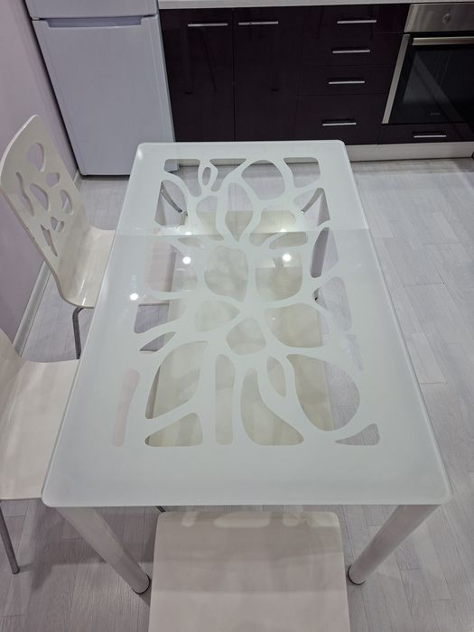 Кухненска стъклена маса 120х70