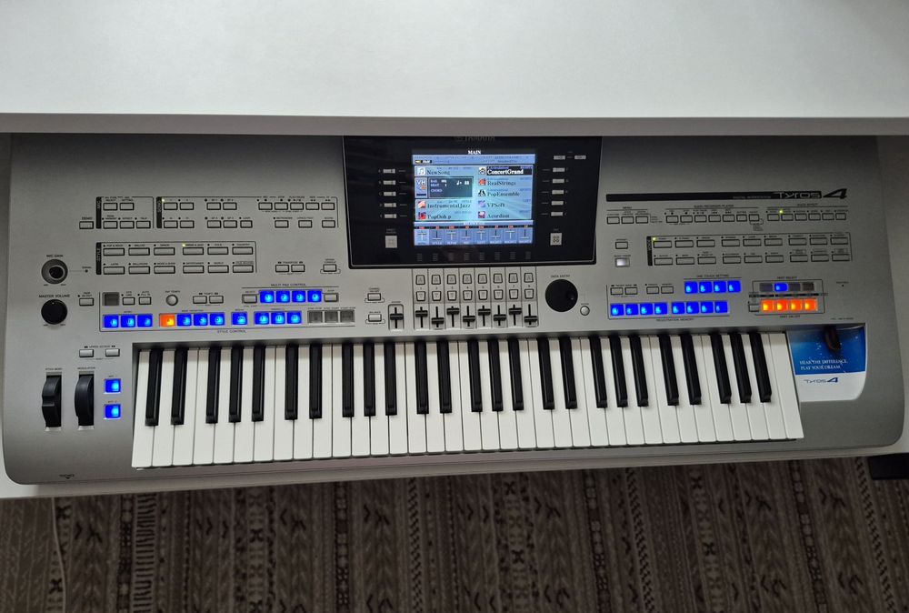 Digital Workstation Yamaha Tyros 4
