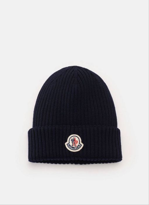 Осенние/зимние шапки moncler