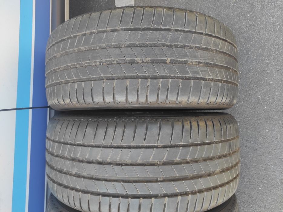 245/40/19 Bridgestone