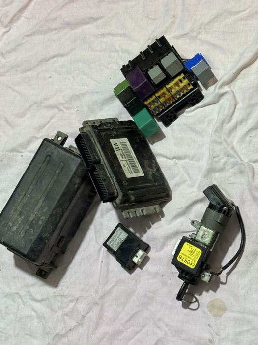 Kit pornire chevrolet aveo 2003-2008 ecu contact panouri rele 96435559