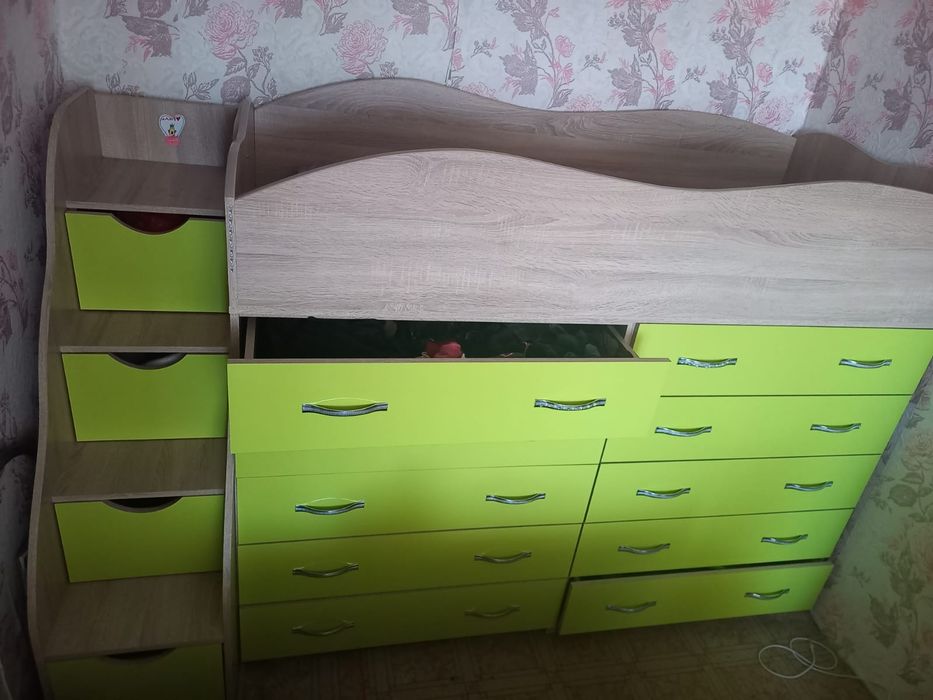 Продам детскую кровать