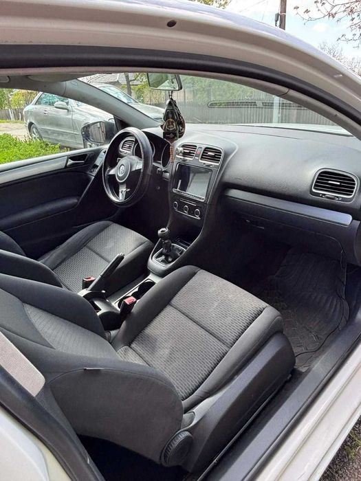 VOLKSWAGEN Golf 2012 — imagine 2