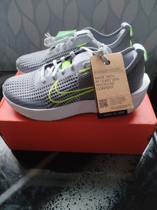 Nike Interact RUN 44номер