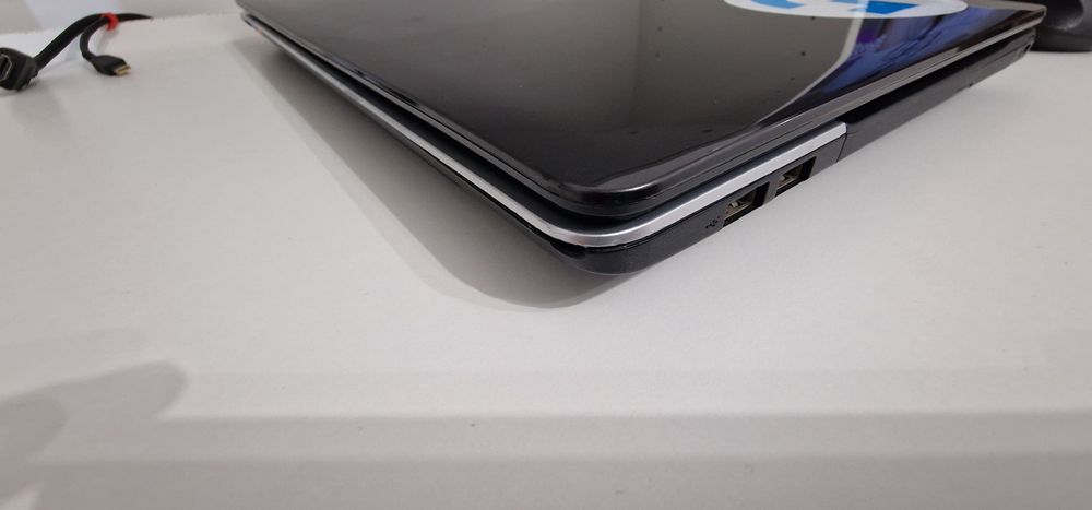 Laptop Acer E1-571G,  I3, gen 2, 8 gb Ram, 1 gb video, 110 gb ssd