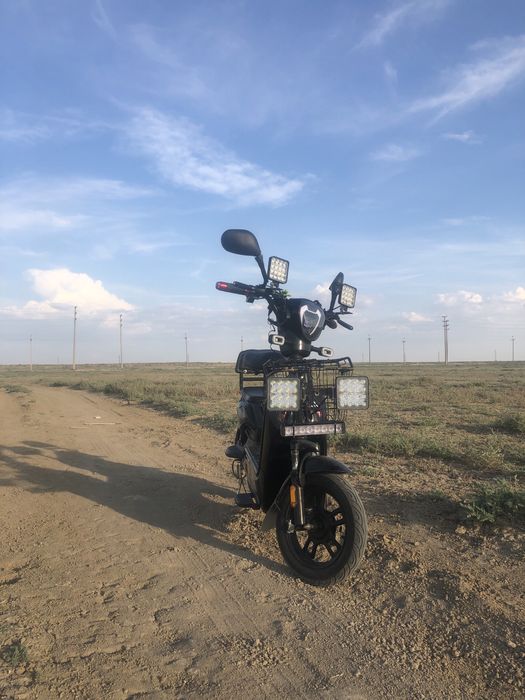 Скутер 100.000