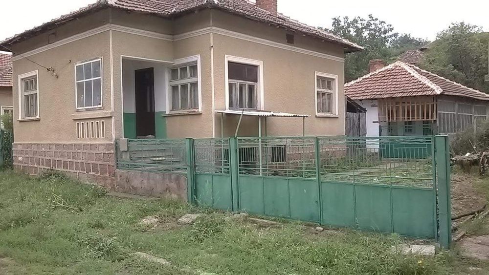 Продава се Къща в Монтана, Идеален център - 80 кв.м за 160 €/кв.м - Снимка #2