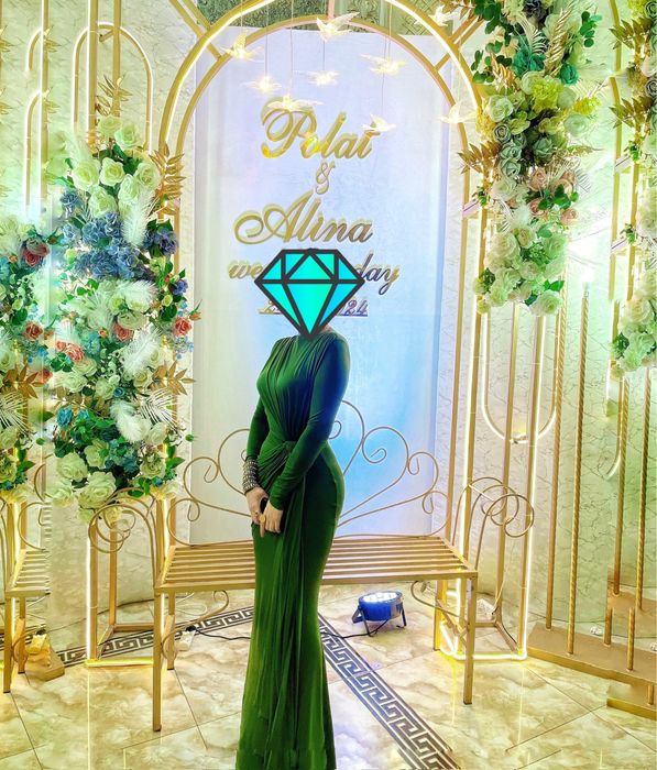 Вечерние платья.