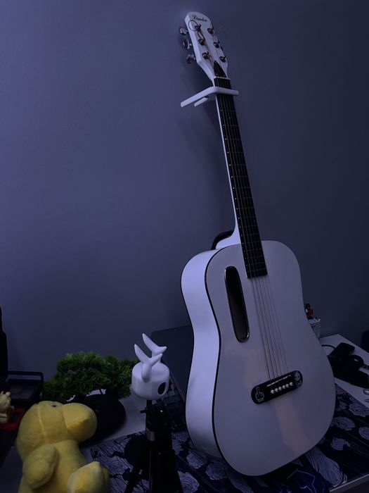 Гитара  акустика