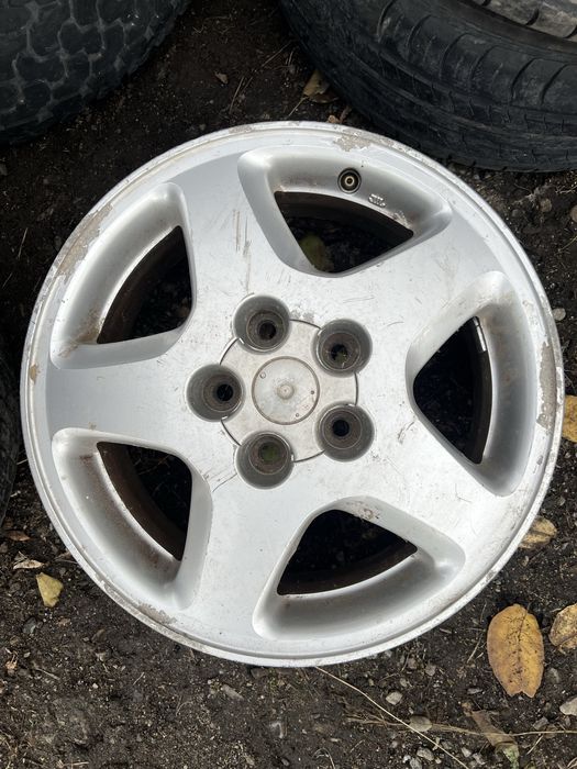 Алуминиеви джанти за Нисан (16”цола 5х114.3 6.5J ET 45)