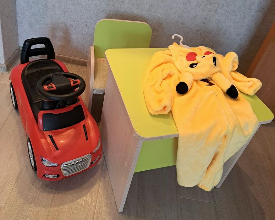 Толокар,стол,пижама