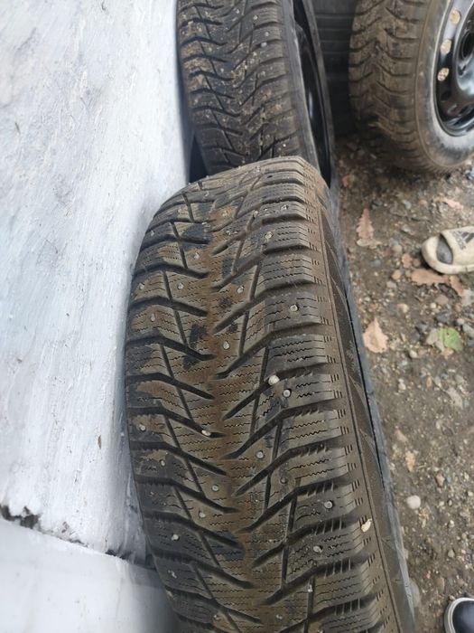 Продам шины 195/65/15