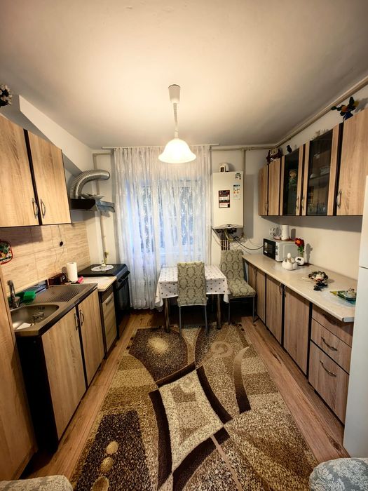 Vând apartament 2 camere