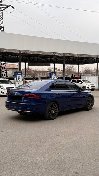 •Volkswagen E-Bora 2019•