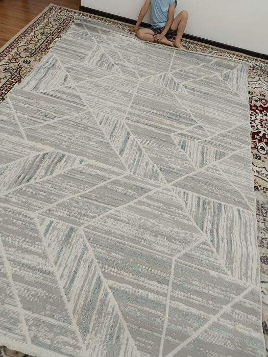 Продам коврик кілем 2*3