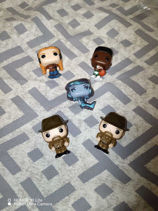 Stranger things kinder фигурки