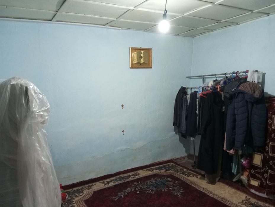 Чирчик Шахри Юмалокда ховли сотилади yumaloq tutli 3-xonadon ориентир