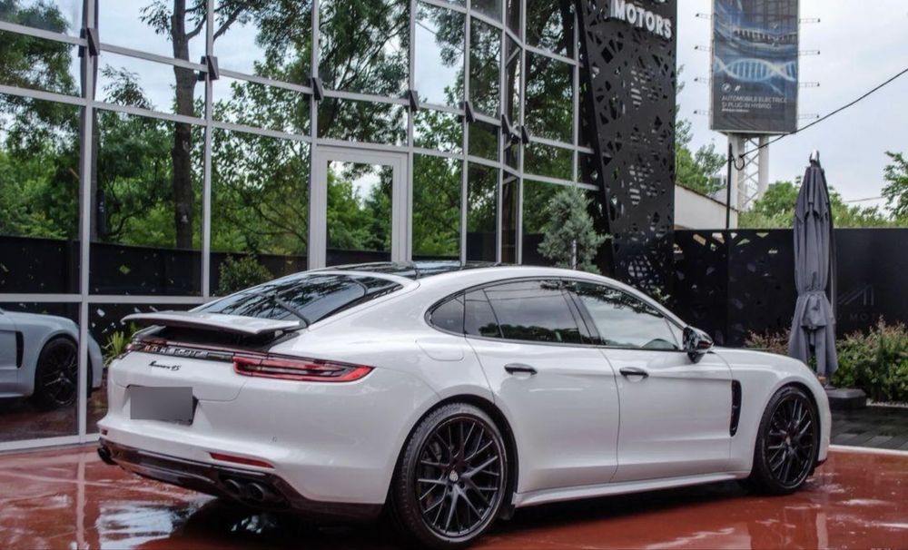 Inchiriez auto de lux,PORSCHE,masini premium la cele mai bune preturi