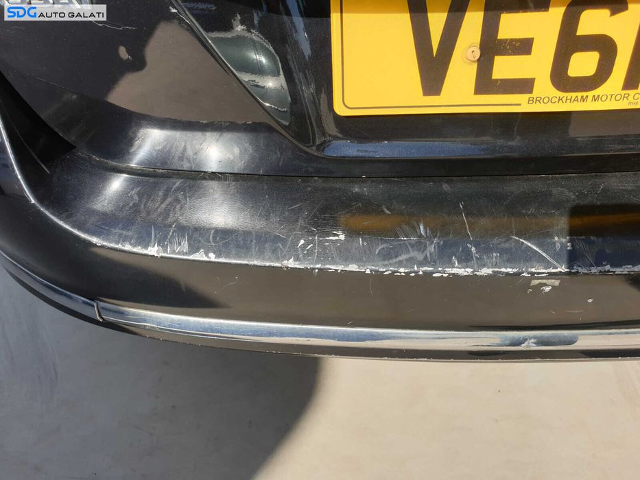 Bara Spoiler Spate FARA Locas Senzori Parcare cu Defecte Model cu Bandou Cromat Volkswagen Passat B7 Break Combi 2010 - 2015 Culoare LC9X [K2097]