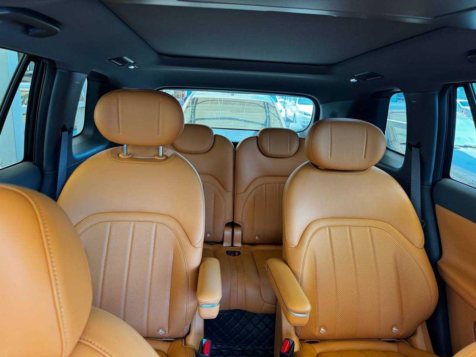 2025 Electr Dongfeng 008 restyling