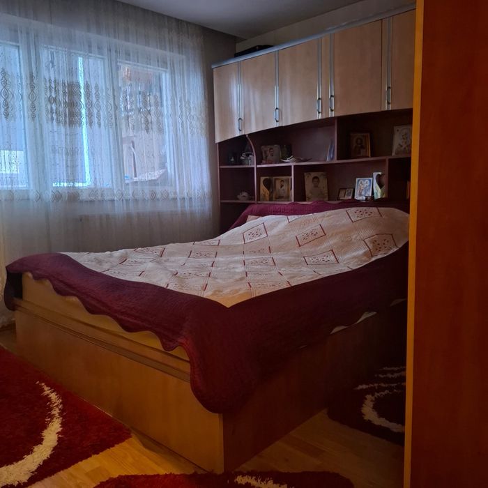 Vând apartament 3 camere