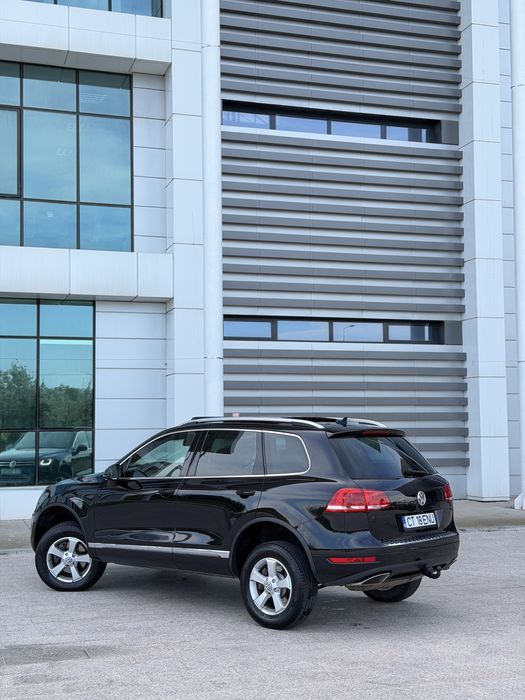 VOLKSWAGEN Touareg 2012 — imagine 3