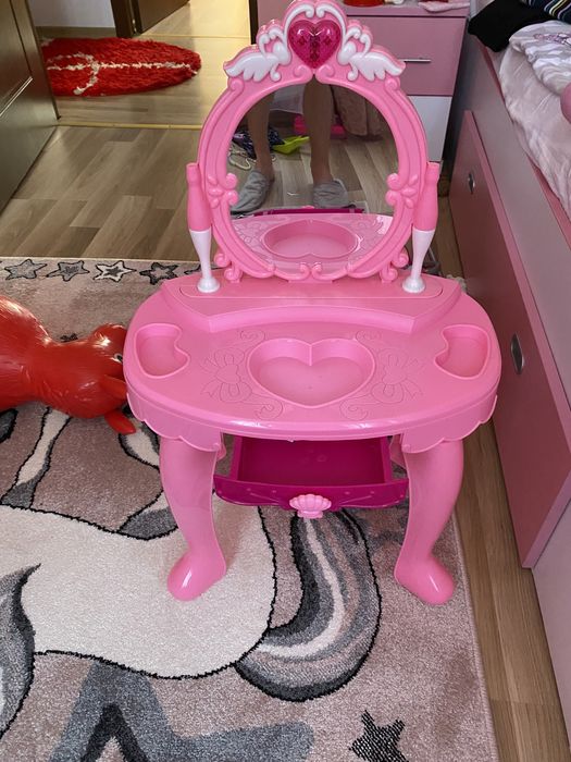 Oglinda  machiaj fetite