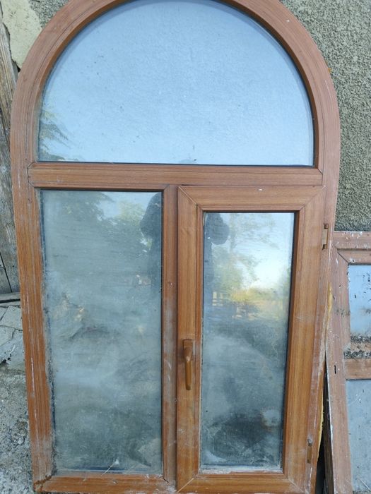 Vând 2 geamuri termopan