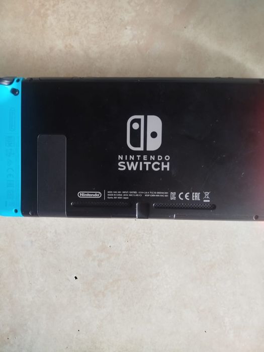 Nintendo Switch (HAC 001)