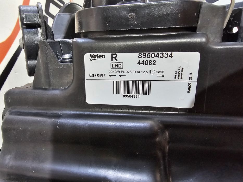 Far dreapta VW Polo 6R dupa 2009 cod 89504334 NOU