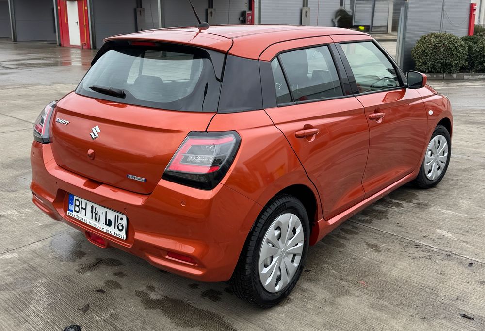 Suzuki Swift 1.2i Cool Hybrid, 2WD, 7500km, Ca Nou, 2 seturi anvelope