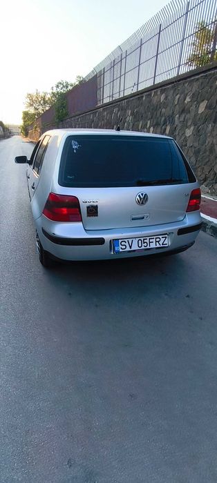 Golf 4 1,6 benzina/2001 ( mai am unul de piese)