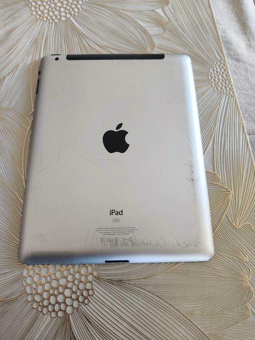 Отключен Ipad2 32GB със SIM slot