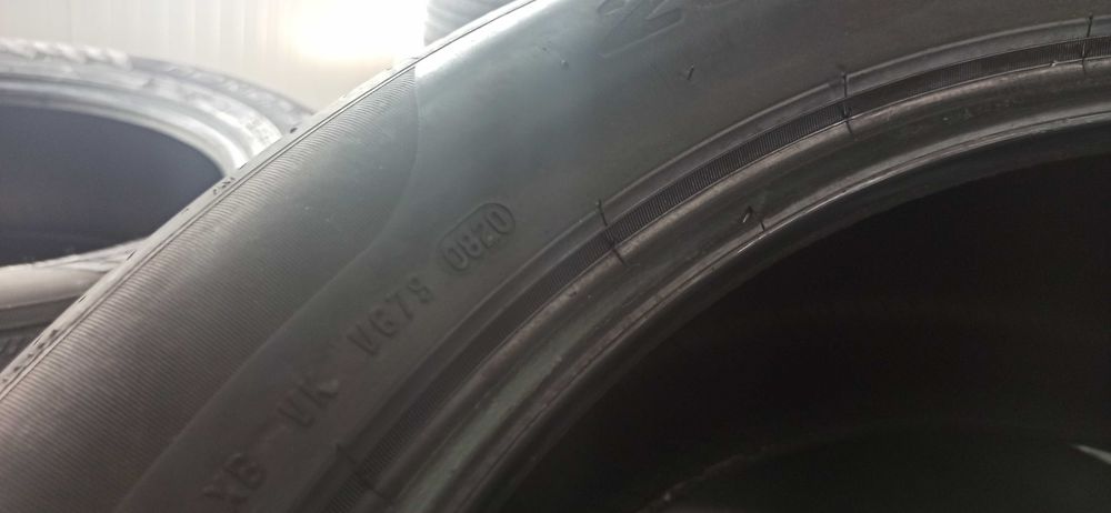 2бр.летни гуми 295/40/21 Pirelli